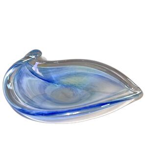 Murano Art Glass Vetro Eseguito White & Blue Swirls Hand Blown Leaf Shaped Dish